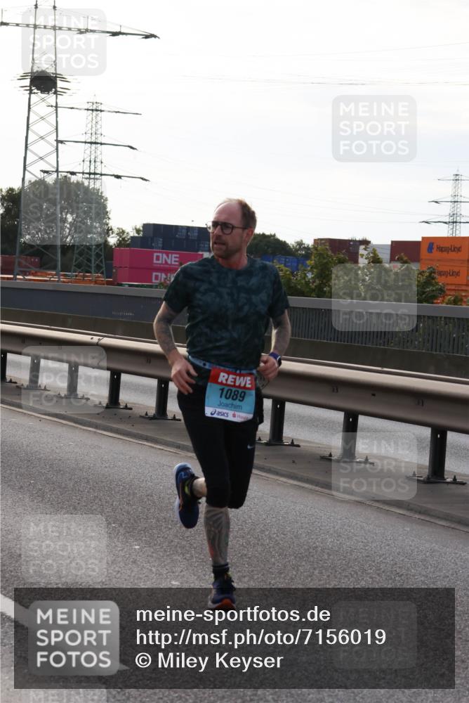 03.10.2024 - Köhlbrandbrückenlauf Miley Keyser http://msf.ph/oto/7156019 03.10.2024 09:12:55 Position 3 1089 meine-sportfotos.de