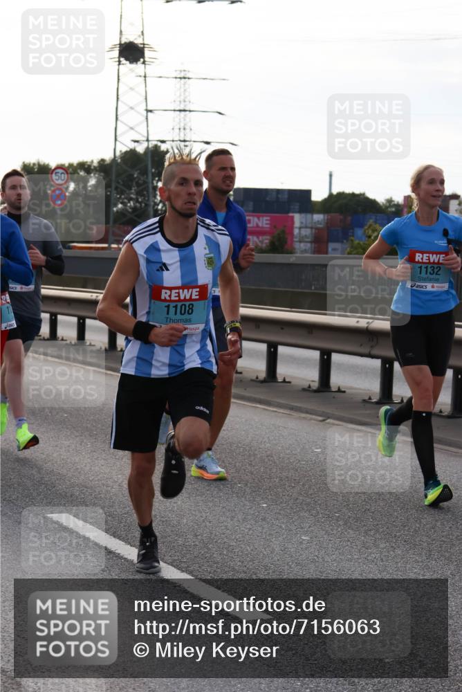 03.10.2024 - Köhlbrandbrückenlauf Miley Keyser http://msf.ph/oto/7156063 03.10.2024 09:13:02 Position 3 50, 1108, 1132 meine-sportfotos.de