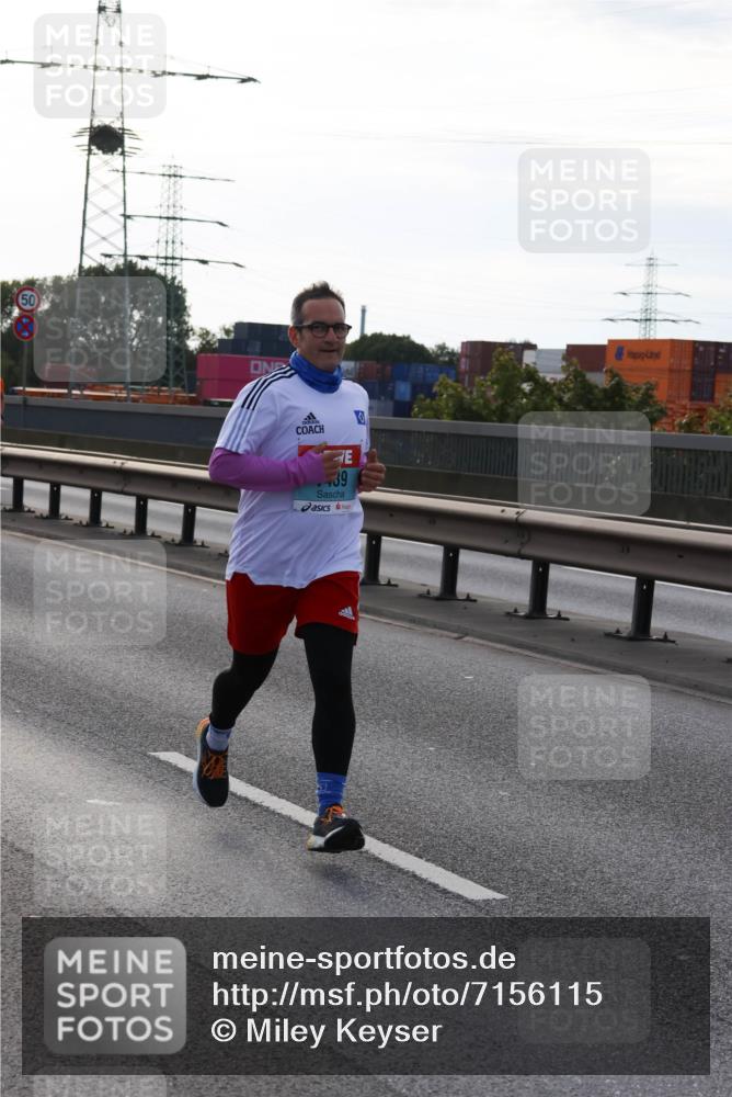 03.10.2024 - Köhlbrandbrückenlauf Miley Keyser http://msf.ph/oto/7156115 03.10.2024 09:13:18 Position 3 39 meine-sportfotos.de