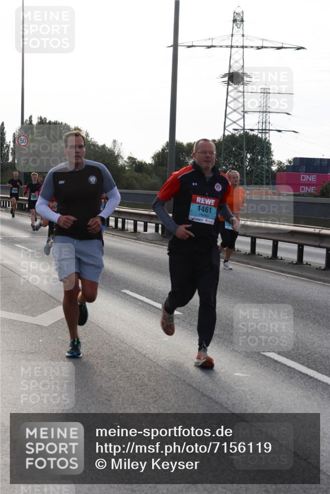 03.10.2024 - Köhlbrandbrückenlauf Miley Keyser http://msf.ph/oto/7156119 03.10.2024 09:13:19 Position 3 50, 1461 meine-sportfotos.de