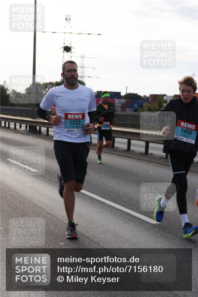 03.10.2024 - Köhlbrandbrückenlauf Miley Keyser http://msf.ph/oto/7156180 03.10.2024 09:13:31 Position 3 1222, 1455 meine-sportfotos.de