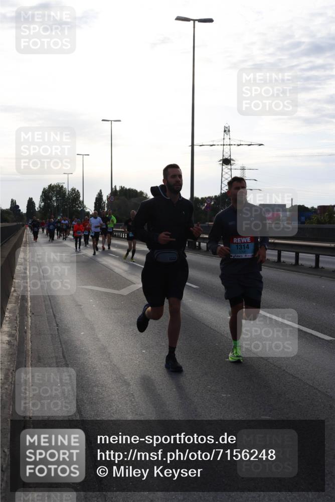 03.10.2024 - Köhlbrandbrückenlauf Miley Keyser http://msf.ph/oto/7156248 03.10.2024 09:13:46 Position 3 1314 meine-sportfotos.de