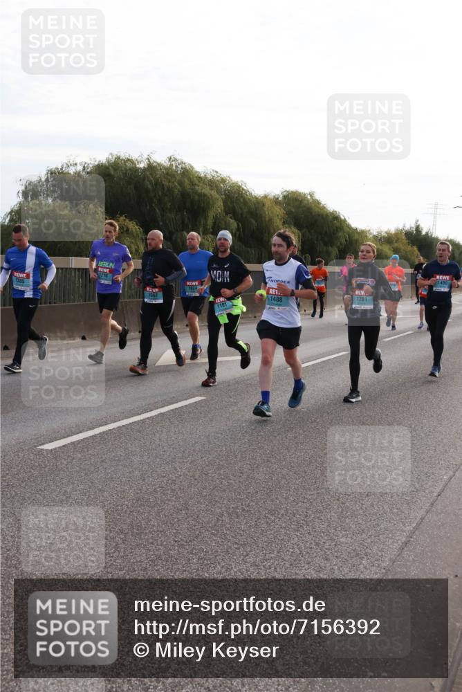 03.10.2024 - Köhlbrandbrückenlauf Miley Keyser http://msf.ph/oto/7156392 03.10.2024 09:14:30 Position 3 1385, 1216, 1624, 1062, 1488, 1281, 1101, 1460 meine-sportfotos.de