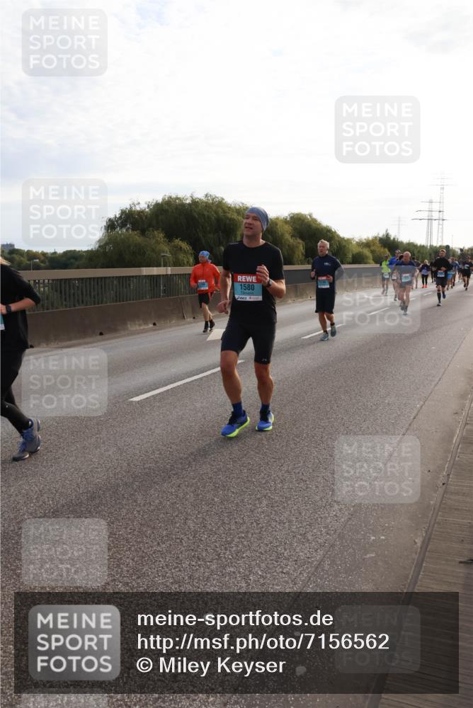 03.10.2024 - Köhlbrandbrückenlauf Miley Keyser http://msf.ph/oto/7156562 03.10.2024 09:14:56 Position 3 1580 meine-sportfotos.de