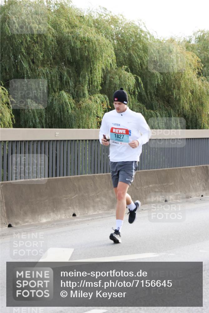 03.10.2024 - Köhlbrandbrückenlauf Miley Keyser http://msf.ph/oto/7156645 03.10.2024 09:15:14 Position 3 1827 meine-sportfotos.de