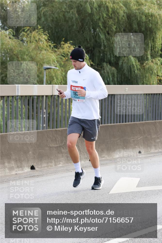 03.10.2024 - Köhlbrandbrückenlauf Miley Keyser http://msf.ph/oto/7156657 03.10.2024 09:15:15 Position 3 182 meine-sportfotos.de