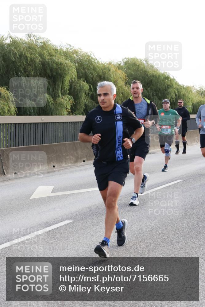 03.10.2024 - Köhlbrandbrückenlauf Miley Keyser http://msf.ph/oto/7156665 03.10.2024 09:15:16 Position 3  meine-sportfotos.de