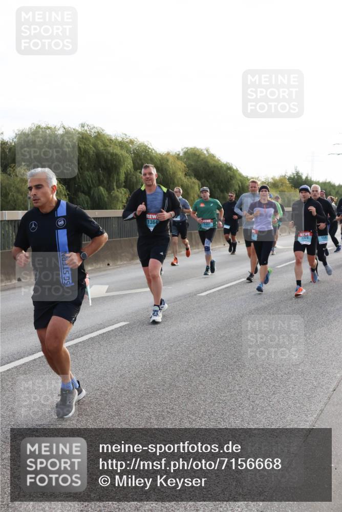 03.10.2024 - Köhlbrandbrückenlauf Miley Keyser http://msf.ph/oto/7156668 03.10.2024 09:15:17 Position 3 1364, 1497, 1728, 1582 meine-sportfotos.de