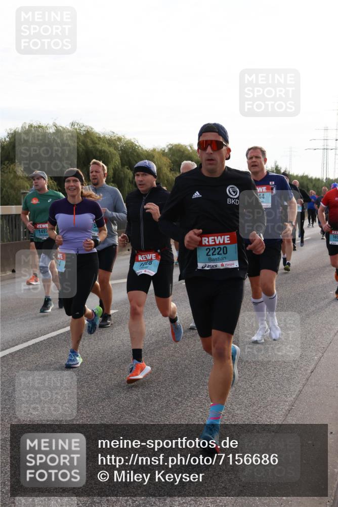 03.10.2024 - Köhlbrandbrückenlauf Miley Keyser http://msf.ph/oto/7156686 03.10.2024 09:15:19 Position 3 1497, 1728, 2220, 44, 169 meine-sportfotos.de