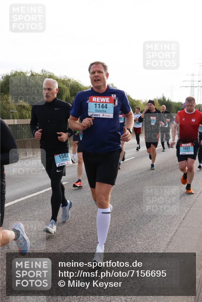 03.10.2024 - Köhlbrandbrückenlauf Miley Keyser http://msf.ph/oto/7156695 03.10.2024 09:15:20 Position 3 1582, 1144, 49, 650, 1697 meine-sportfotos.de