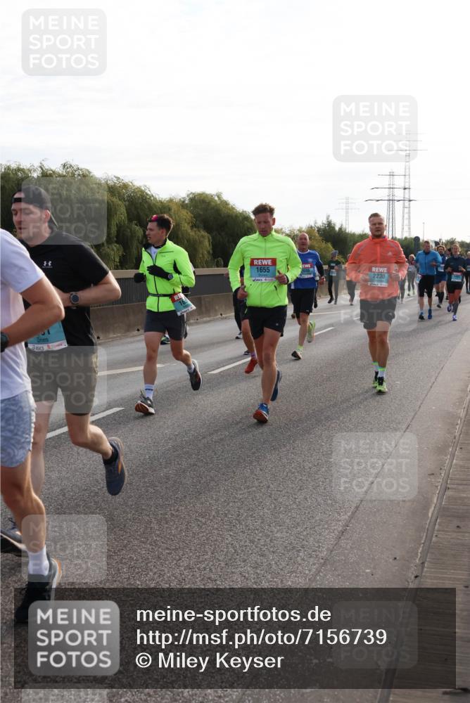 03.10.2024 - Köhlbrandbrückenlauf Miley Keyser http://msf.ph/oto/7156739 03.10.2024 09:15:25 Position 3 1655, 2230 meine-sportfotos.de