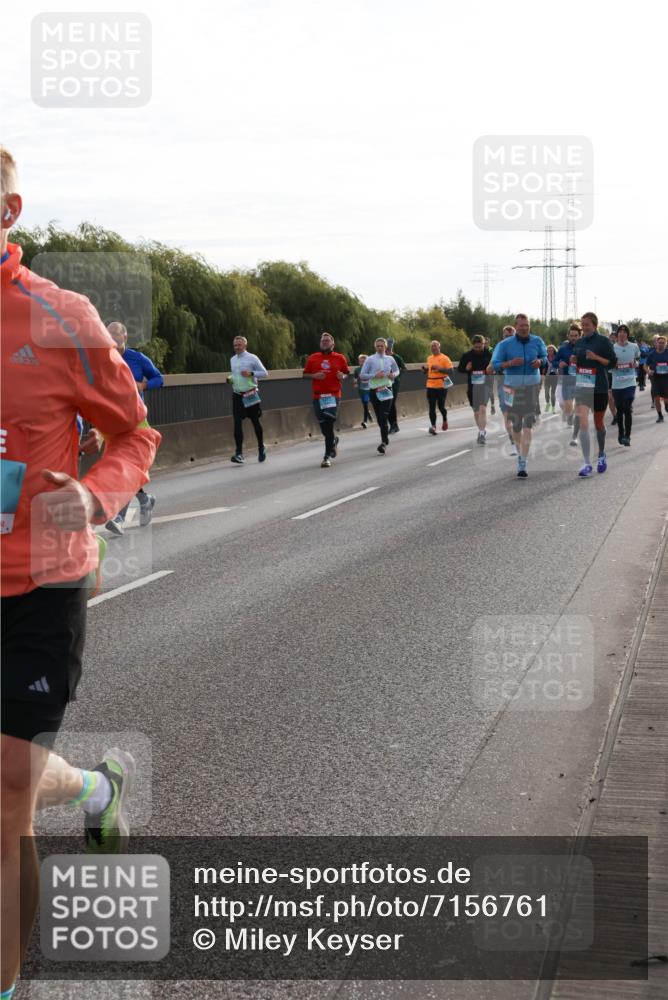 03.10.2024 - Köhlbrandbrückenlauf Miley Keyser http://msf.ph/oto/7156761 03.10.2024 09:15:28 Position 3 1494 meine-sportfotos.de
