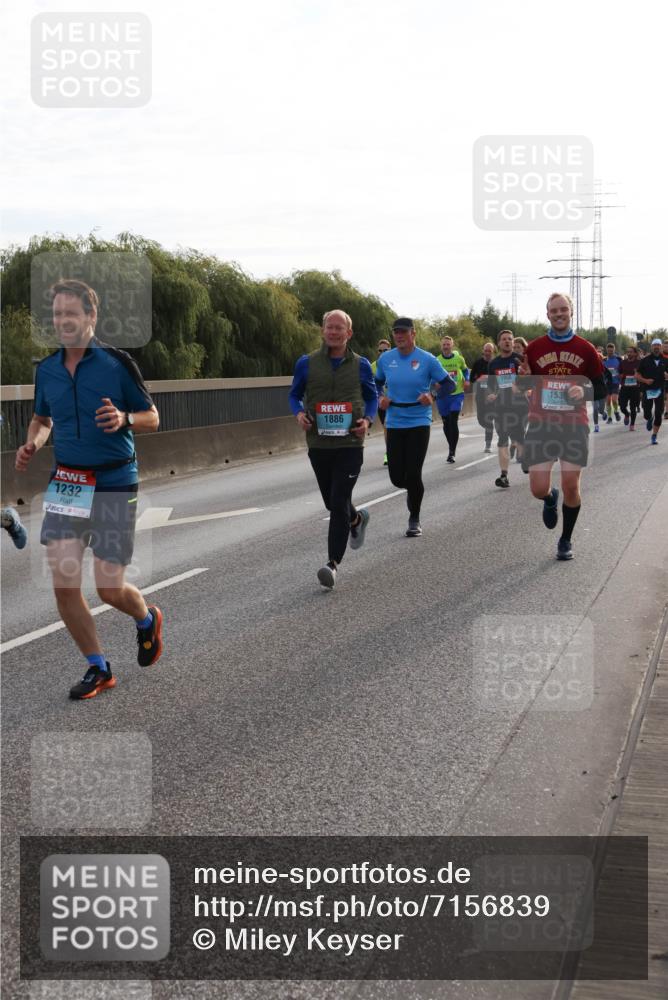03.10.2024 - Köhlbrandbrückenlauf Miley Keyser http://msf.ph/oto/7156839 03.10.2024 09:15:41 Position 3 1232, 1886, 153 meine-sportfotos.de