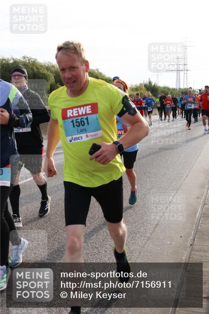 03.10.2024 - Köhlbrandbrückenlauf Miley Keyser http://msf.ph/oto/7156911 03.10.2024 09:15:52 Position 3 0, 1561 meine-sportfotos.de