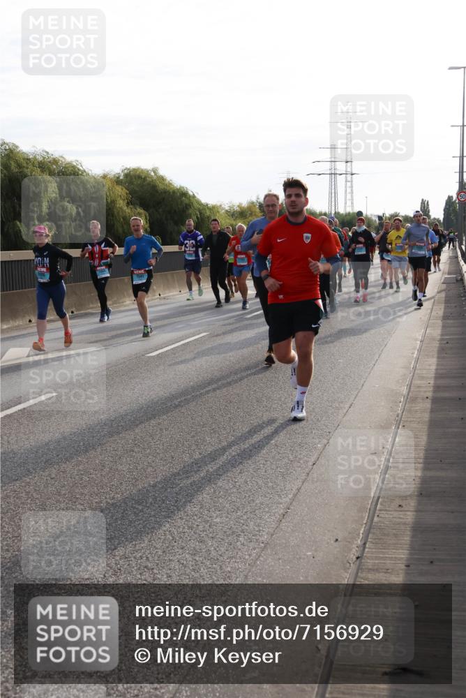 03.10.2024 - Köhlbrandbrückenlauf Miley Keyser http://msf.ph/oto/7156929 03.10.2024 09:15:55 Position 3  meine-sportfotos.de