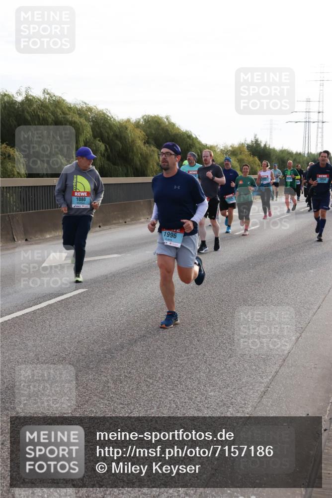 03.10.2024 - Köhlbrandbrückenlauf Miley Keyser http://msf.ph/oto/7157186 03.10.2024 09:16:30 Position 3 1080, 1996, 2058 meine-sportfotos.de