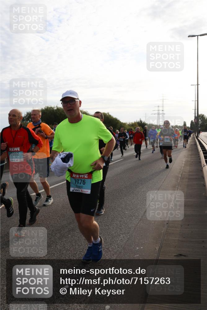 03.10.2024 - Köhlbrandbrückenlauf Miley Keyser http://msf.ph/oto/7157263 03.10.2024 09:16:40 Position 3 2092, 1776 meine-sportfotos.de