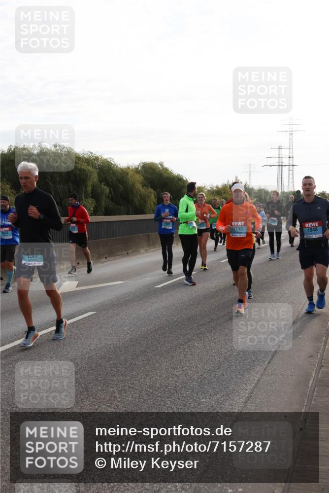 03.10.2024 - Köhlbrandbrückenlauf Miley Keyser http://msf.ph/oto/7157287 03.10.2024 09:16:45 Position 3 1627, 1110, 1948 meine-sportfotos.de