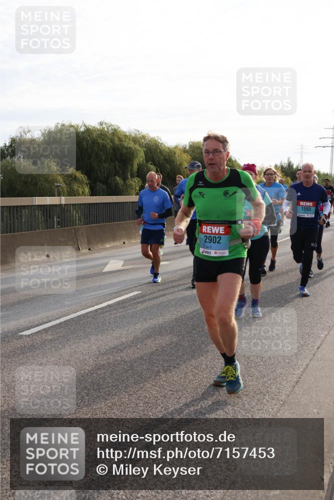 03.10.2024 - Köhlbrandbrückenlauf Miley Keyser http://msf.ph/oto/7157453 03.10.2024 09:17:09 Position 3 2902, 1593, 20 meine-sportfotos.de