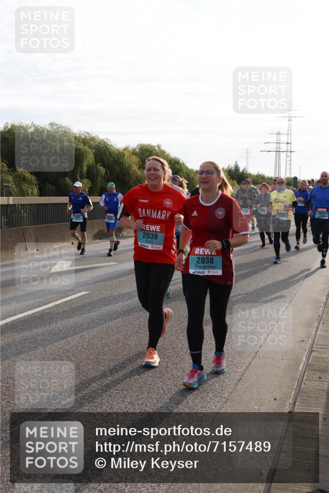 03.10.2024 - Köhlbrandbrückenlauf Miley Keyser http://msf.ph/oto/7157489 03.10.2024 09:17:18 Position 3 2039, 2038, 1633 meine-sportfotos.de