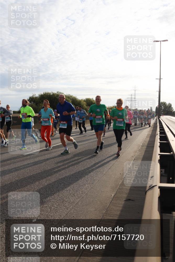 03.10.2024 - Köhlbrandbrückenlauf Miley Keyser http://msf.ph/oto/7157720 03.10.2024 09:18:27 Position 3 2286, 2461, 2285, 1770 meine-sportfotos.de