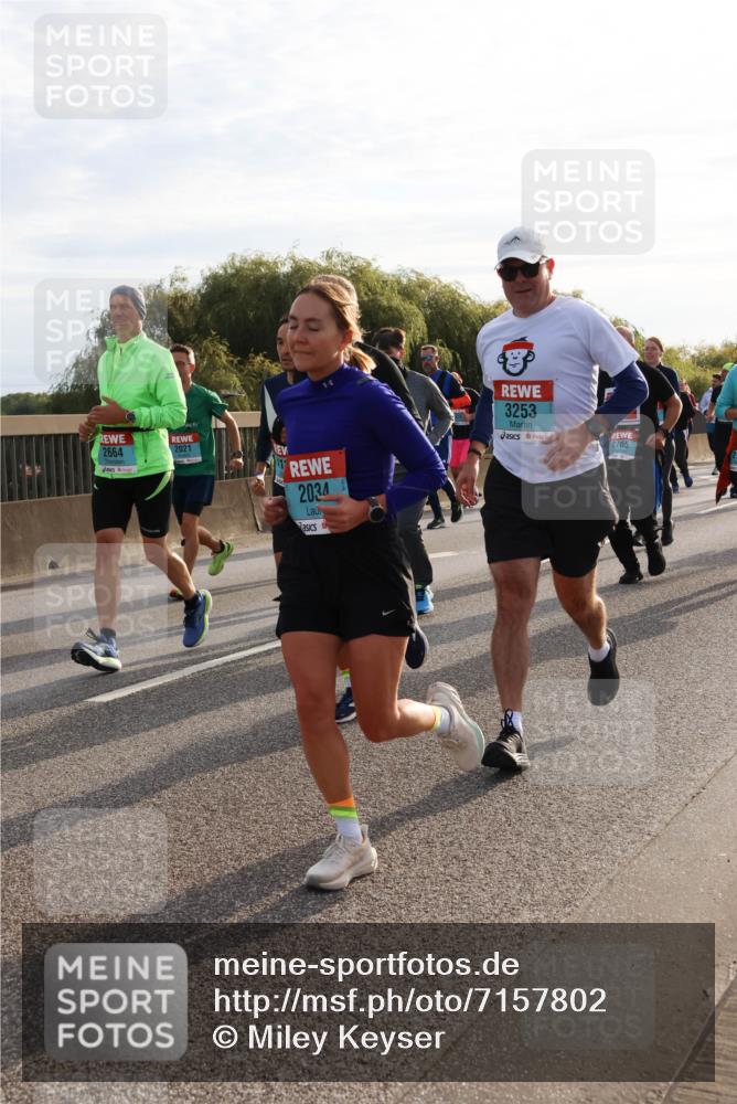 03.10.2024 - Köhlbrandbrückenlauf Miley Keyser http://msf.ph/oto/7157802 03.10.2024 09:18:53 Position 3 2664, 2021, 2034, 3253, 2765 meine-sportfotos.de