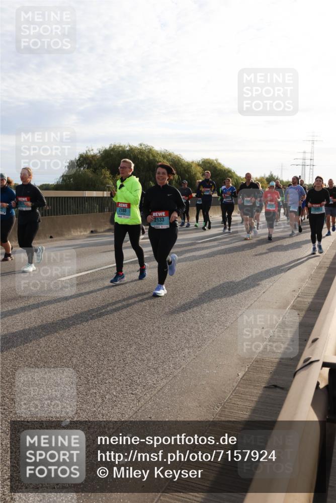03.10.2024 - Köhlbrandbrückenlauf Miley Keyser http://msf.ph/oto/7157924 03.10.2024 09:19:39 Position 3 2188, 2133, 1040 meine-sportfotos.de