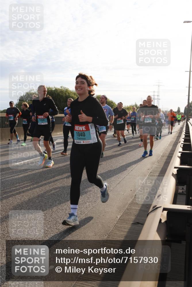 03.10.2024 - Köhlbrandbrückenlauf Miley Keyser http://msf.ph/oto/7157930 03.10.2024 09:19:41 Position 3 1434, 1040, 2787, 3275 meine-sportfotos.de