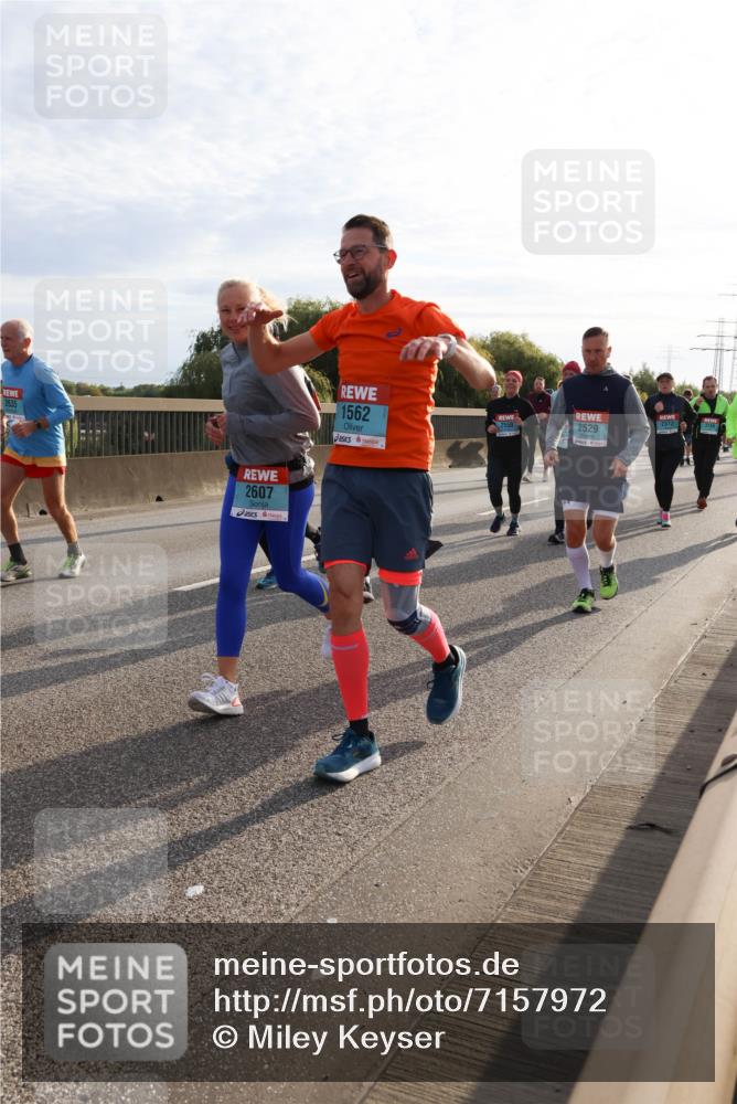 03.10.2024 - Köhlbrandbrückenlauf Miley Keyser http://msf.ph/oto/7157972 03.10.2024 09:19:52 Position 3 2635, 2607, 1562, 2529, 2372 meine-sportfotos.de