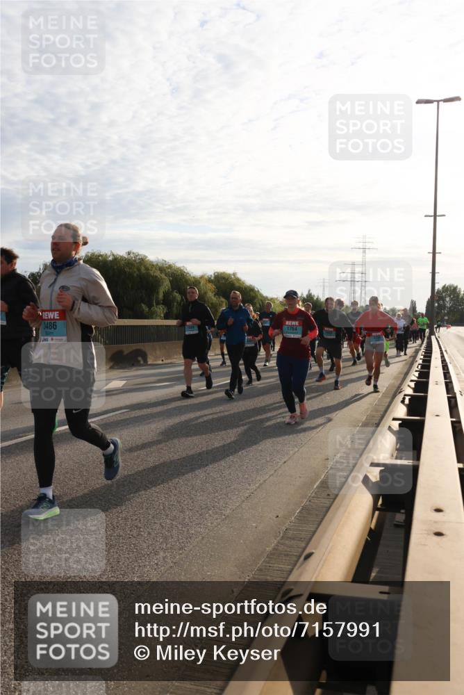 03.10.2024 - Köhlbrandbrückenlauf Miley Keyser http://msf.ph/oto/7157991 03.10.2024 09:20:00 Position 3 3486, 1764 meine-sportfotos.de