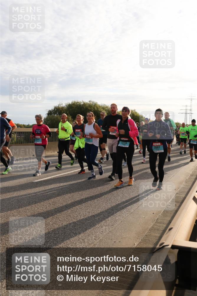 03.10.2024 - Köhlbrandbrückenlauf Miley Keyser http://msf.ph/oto/7158045 03.10.2024 09:20:17 Position 3 2544, 2803, 3532, 2713, 2687 meine-sportfotos.de