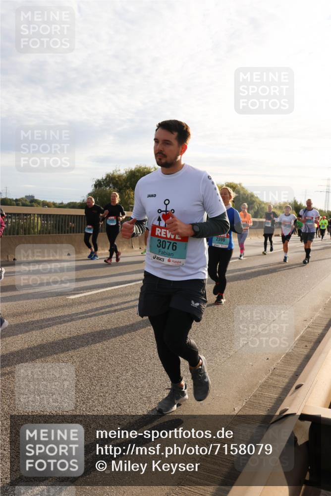 03.10.2024 - Köhlbrandbrückenlauf Miley Keyser http://msf.ph/oto/7158079 03.10.2024 09:20:27 Position 3 3076, 2399 meine-sportfotos.de