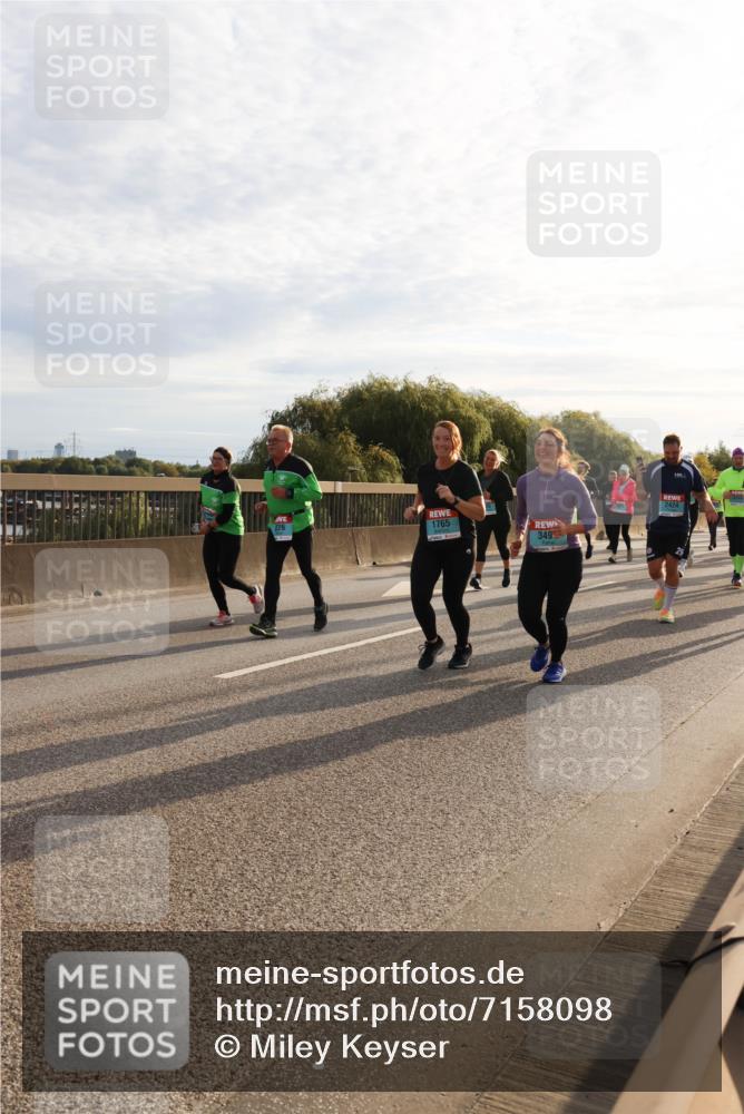 03.10.2024 - Köhlbrandbrückenlauf Miley Keyser http://msf.ph/oto/7158098 03.10.2024 09:20:36 Position 3 1765, 2424, 349 meine-sportfotos.de