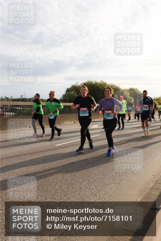 03.10.2024 - Köhlbrandbrückenlauf Miley Keyser http://msf.ph/oto/7158101 03.10.2024 09:20:36 Position 3 1765, 2424, 226, 3491 meine-sportfotos.de