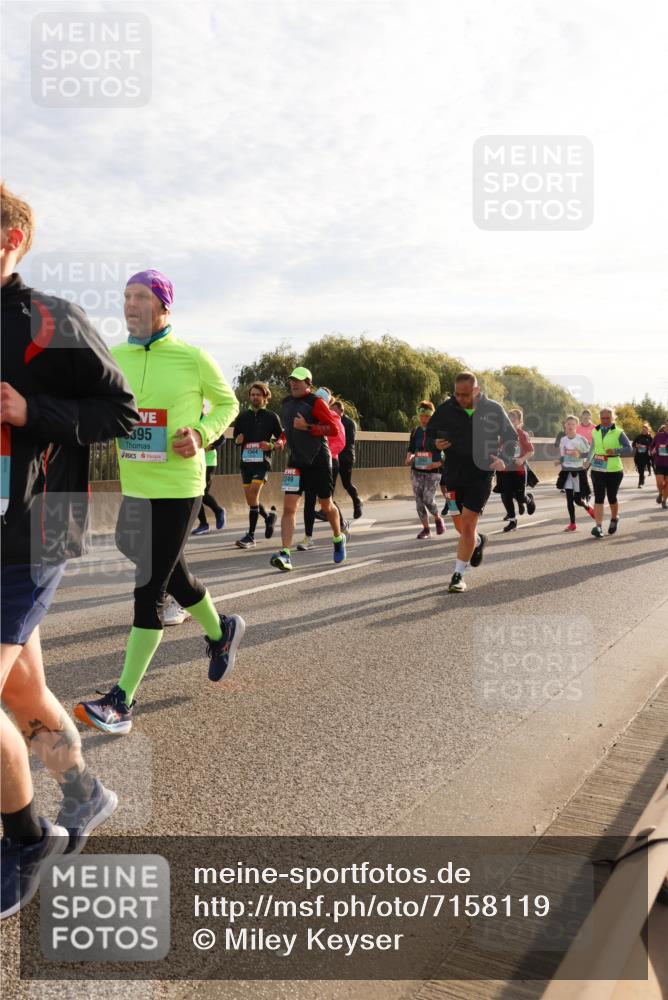 03.10.2024 - Köhlbrandbrückenlauf Miley Keyser http://msf.ph/oto/7158119 03.10.2024 09:20:40 Position 3 395, 1564, 249 meine-sportfotos.de