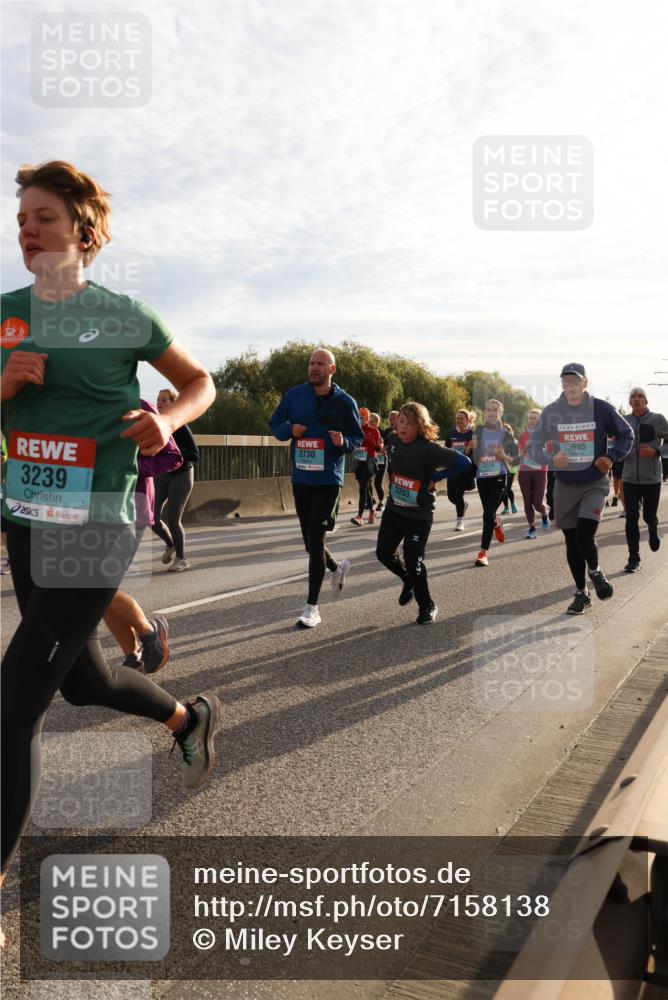 03.10.2024 - Köhlbrandbrückenlauf Miley Keyser http://msf.ph/oto/7158138 03.10.2024 09:20:45 Position 3 3239, 2730, 3263, 3228, 3695 meine-sportfotos.de