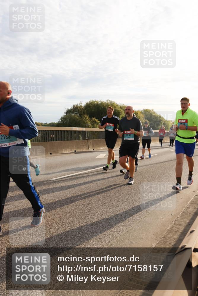 03.10.2024 - Köhlbrandbrückenlauf Miley Keyser http://msf.ph/oto/7158157 03.10.2024 09:20:49 Position 3 2185, 3048, 2990, 3146 meine-sportfotos.de