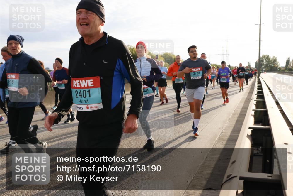 03.10.2024 - Köhlbrandbrückenlauf Miley Keyser http://msf.ph/oto/7158190 03.10.2024 09:21:00 Position 3 3216, 2595, 2401, 031, 3738 meine-sportfotos.de