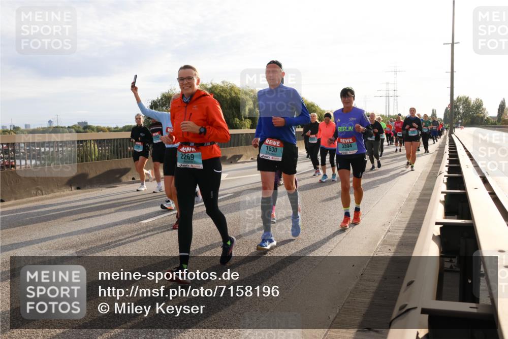 03.10.2024 - Köhlbrandbrückenlauf Miley Keyser http://msf.ph/oto/7158196 03.10.2024 09:21:02 Position 3 38, 2269, 1530, 2593, 3394 meine-sportfotos.de