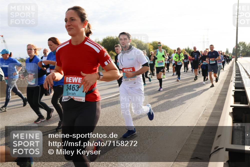 03.10.2024 - Köhlbrandbrückenlauf Miley Keyser http://msf.ph/oto/7158272 03.10.2024 09:21:21 Position 3 3463, 2152 meine-sportfotos.de
