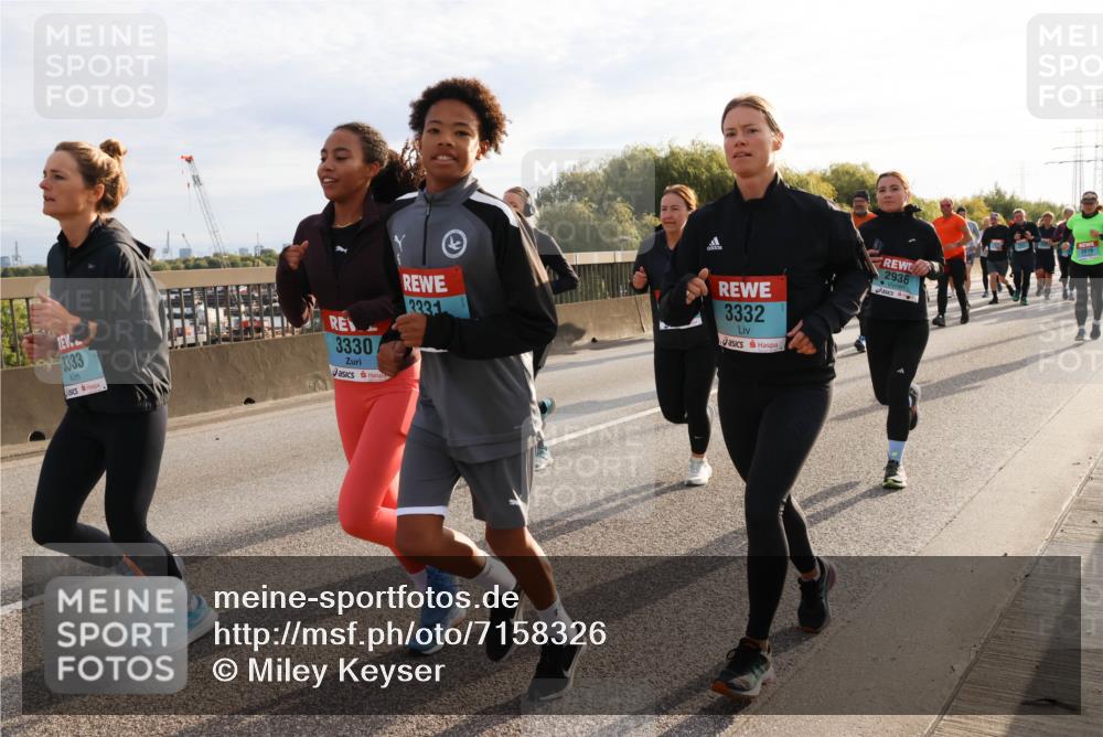 03.10.2024 - Köhlbrandbrückenlauf Miley Keyser http://msf.ph/oto/7158326 03.10.2024 09:21:35 Position 3 3333, 3330, 3331, 3332, 2936 meine-sportfotos.de