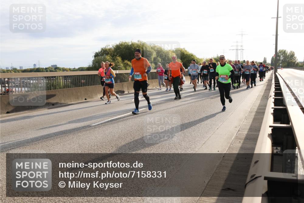 03.10.2024 - Köhlbrandbrückenlauf Miley Keyser http://msf.ph/oto/7158331 03.10.2024 09:21:37 Position 3 3219, 3010 meine-sportfotos.de