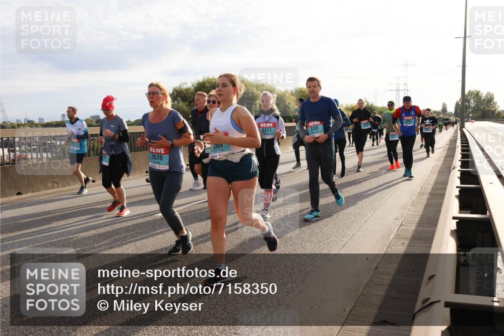 03.10.2024 - Köhlbrandbrückenlauf Miley Keyser http://msf.ph/oto/7158350 03.10.2024 09:21:44 Position 3 3570, 309, 3371, 3181, 3362 meine-sportfotos.de