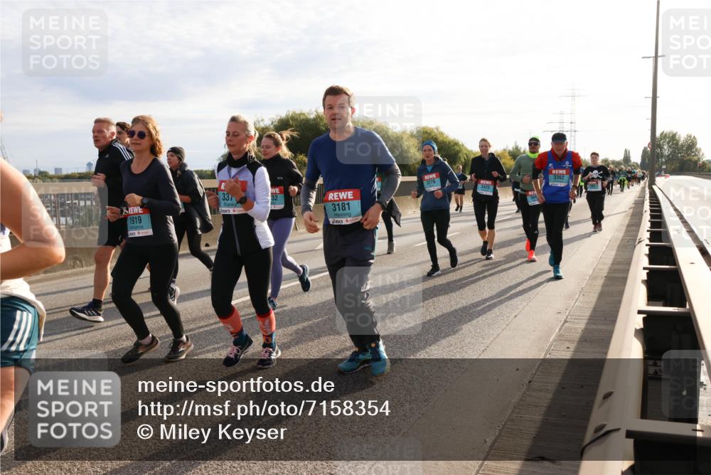 03.10.2024 - Köhlbrandbrückenlauf Miley Keyser http://msf.ph/oto/7158354 03.10.2024 09:21:45 Position 3 1919, 337, 3276, 32, 3181, 3425, 3362 meine-sportfotos.de