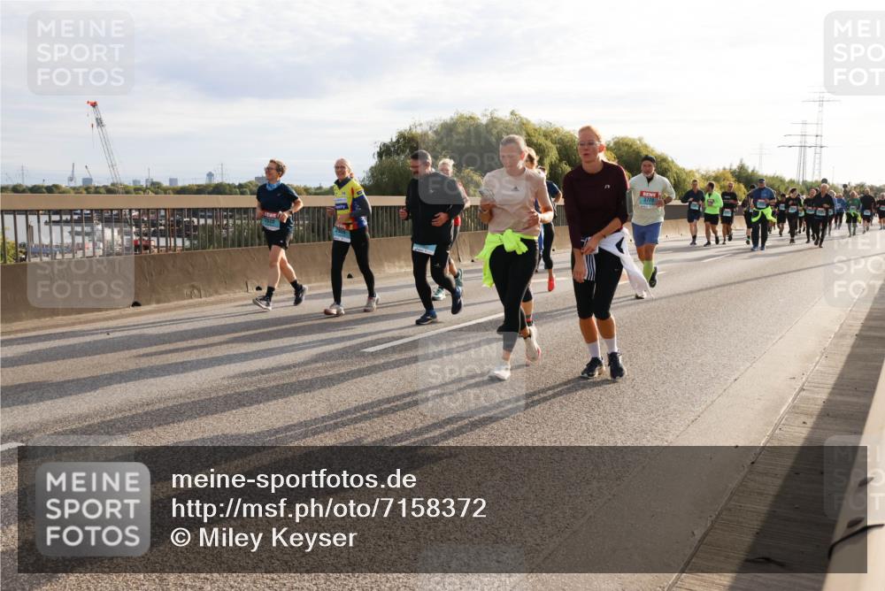 03.10.2024 - Köhlbrandbrückenlauf Miley Keyser http://msf.ph/oto/7158372 03.10.2024 09:21:51 Position 3 3720 meine-sportfotos.de