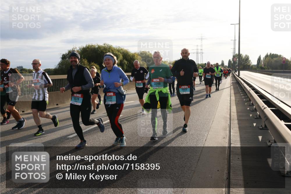 03.10.2024 - Köhlbrandbrückenlauf Miley Keyser http://msf.ph/oto/7158395 03.10.2024 09:22:03 Position 3 3376, 3377, 1, 3675, 3398, 2922 meine-sportfotos.de