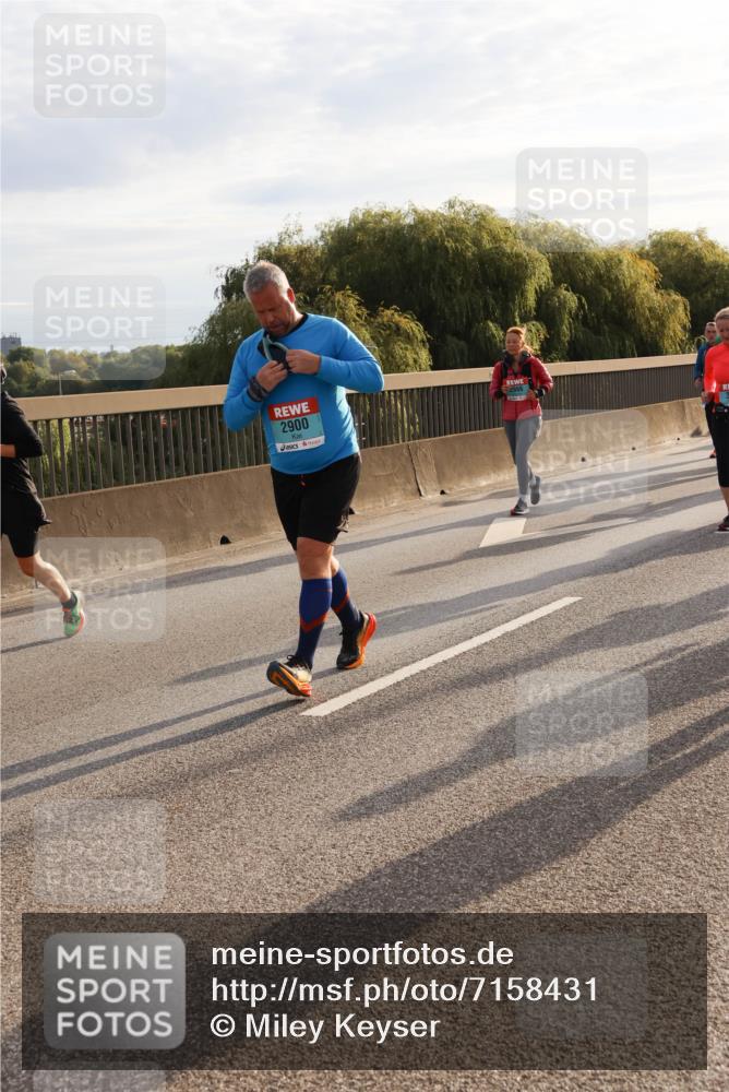 03.10.2024 - Köhlbrandbrückenlauf Miley Keyser http://msf.ph/oto/7158431 03.10.2024 09:22:17 Position 3 2900 meine-sportfotos.de
