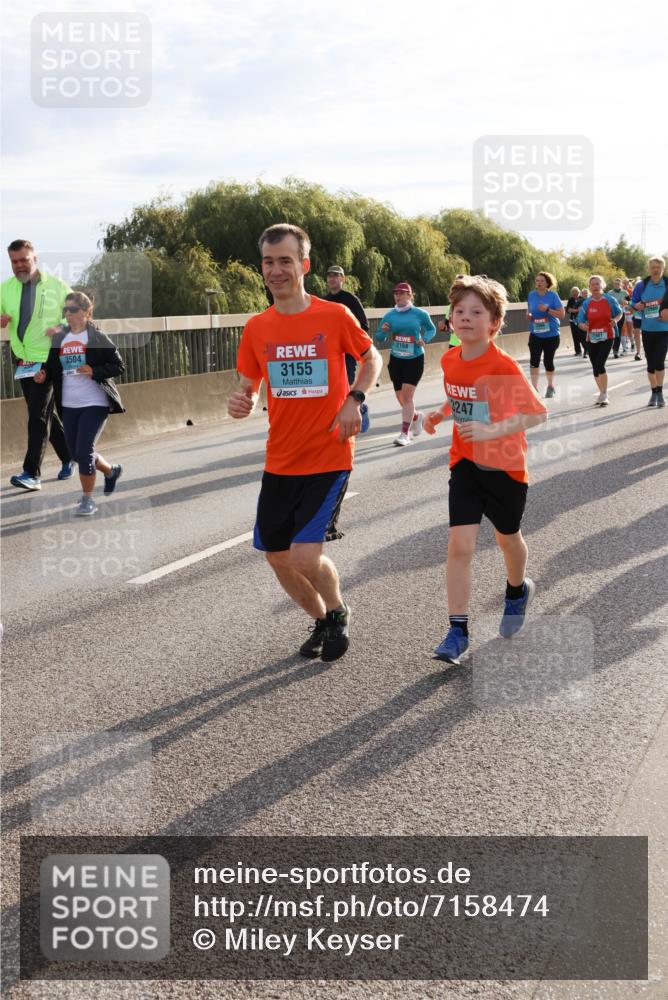 03.10.2024 - Köhlbrandbrückenlauf Miley Keyser http://msf.ph/oto/7158474 03.10.2024 09:22:32 Position 3 3504, 3155, 2168, 3247 meine-sportfotos.de