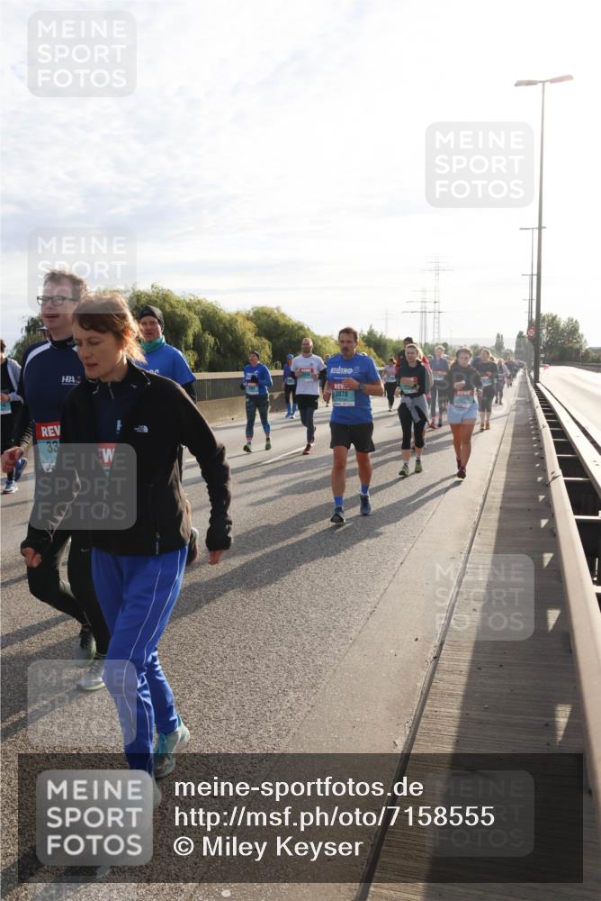 03.10.2024 - Köhlbrandbrückenlauf Miley Keyser http://msf.ph/oto/7158555 03.10.2024 09:23:00 Position 3 3078 meine-sportfotos.de