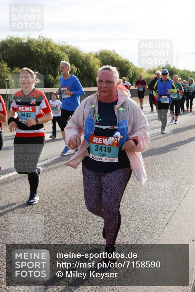 03.10.2024 - Köhlbrandbrückenlauf Miley Keyser http://msf.ph/oto/7158590 03.10.2024 09:23:13 Position 3 475, 3432, 29, 2419, 2950, 2296 meine-sportfotos.de